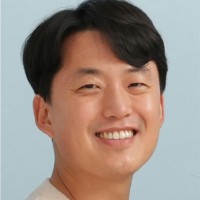 Portrait of Sungho Suh, Korea University